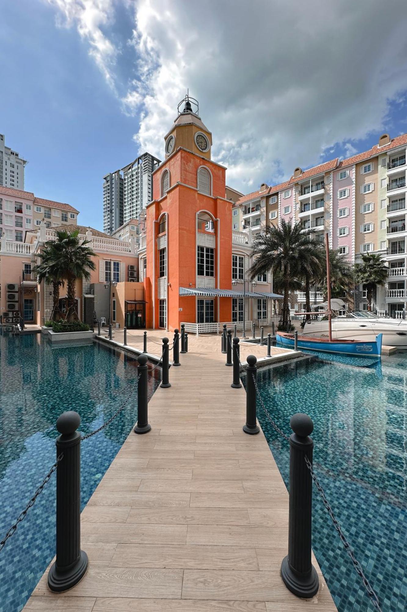 Seven Seas Cote D'Azur Jomtien Pattaya Amazing Pool Appartement Na Chom Thian Buitenkant foto